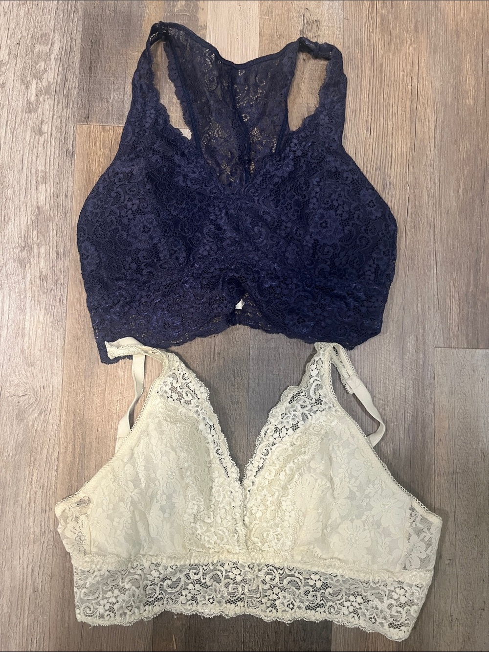 Lot of 2 soma bralettes